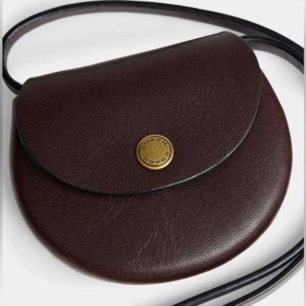 🍒 Coach Micro Leather Saddle Pouch